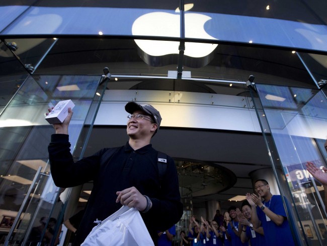 apple-is-opening-store-in-china-at-breakneck-speed